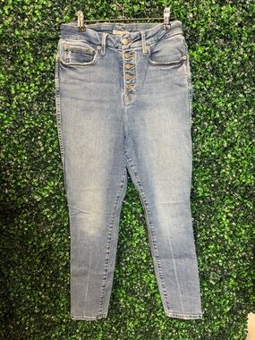 Good American High-Rise Button-Fly Slim Jeans in Light Blue Wash